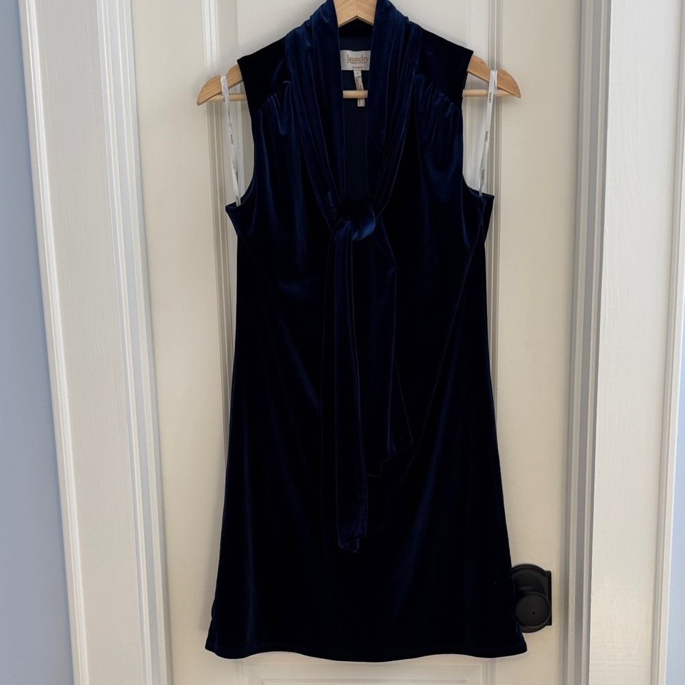 Laundry By Shelli Segal Navy Velvet Tie Neck Dress